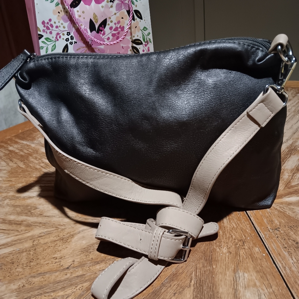 Women leather bag